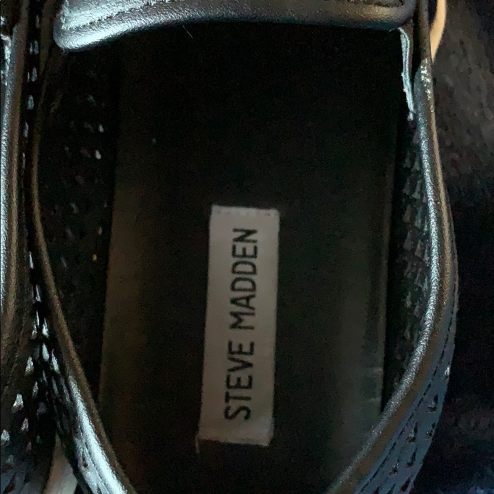 Steve Madden slip on shoes - Picture 4 of 6